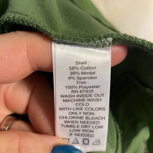 LOGO by Lori Goldstein relaxed fit sequins pockets tunic top green scoop neck SM - Picture 7 of 11